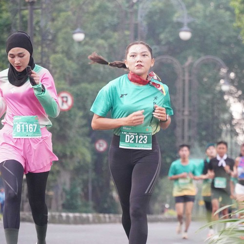 Race photo from BAUR RUN 2025
