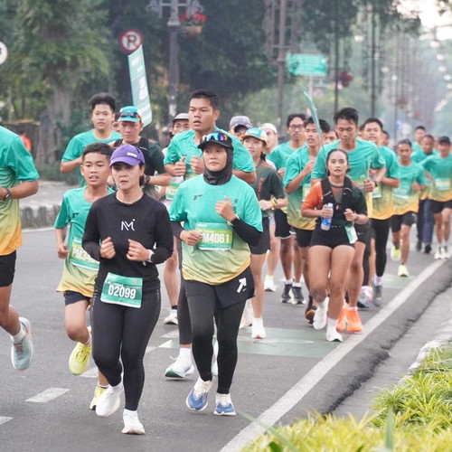 Race photo from BAUR RUN 2025