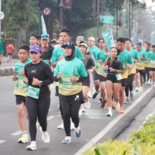 Race photo from BAUR RUN 2025