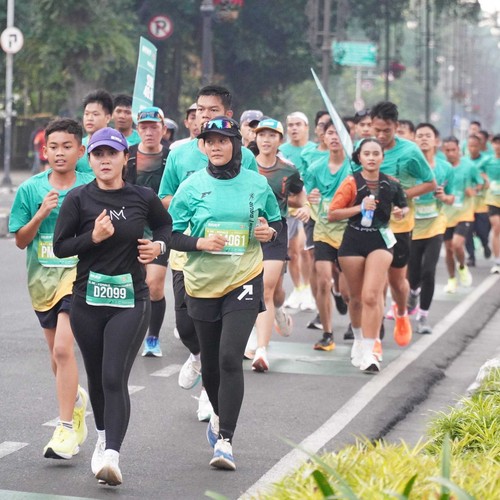 Race photo from BAUR RUN 2025