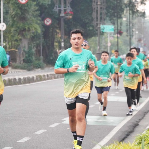 Race photo from BAUR RUN 2025