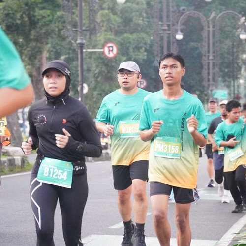 Race photo from BAUR RUN 2025