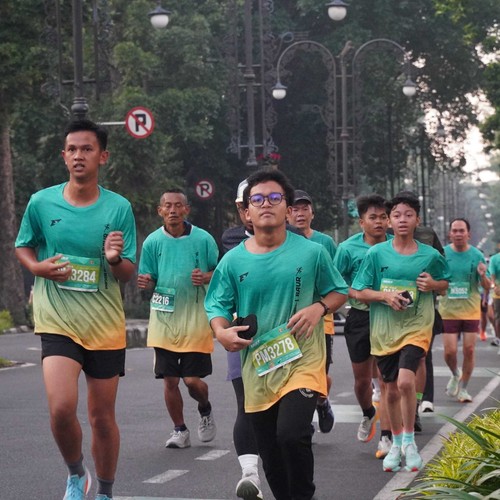 Race photo from BAUR RUN 2025