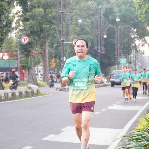 Race photo from BAUR RUN 2025