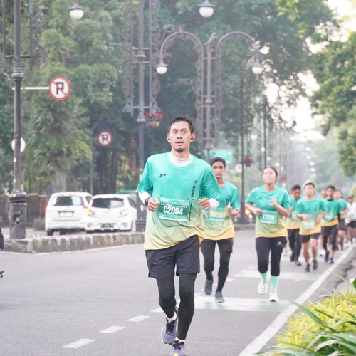 Race photo from BAUR RUN 2025