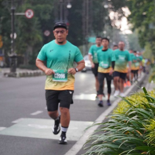Race photo from BAUR RUN 2025