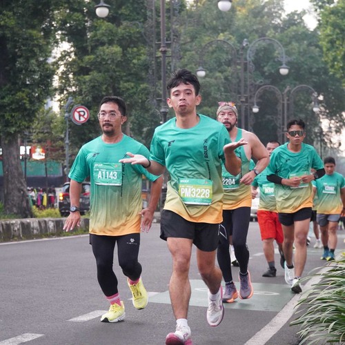 Race photo from BAUR RUN 2025