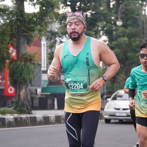 Race photo from BAUR RUN 2025