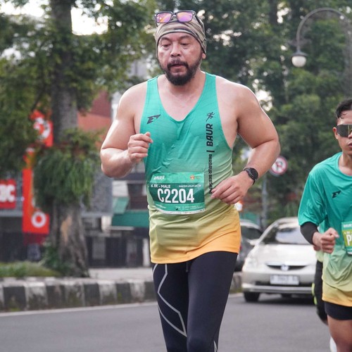 Race photo from BAUR RUN 2025