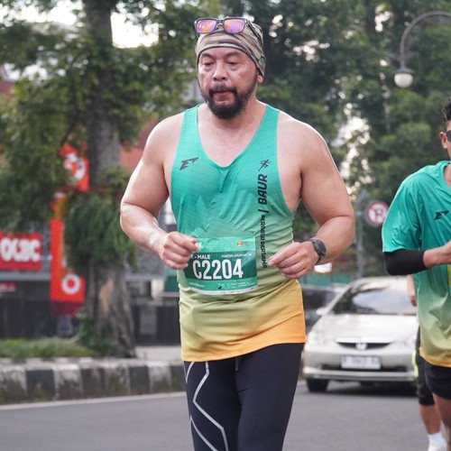 Race photo from BAUR RUN 2025