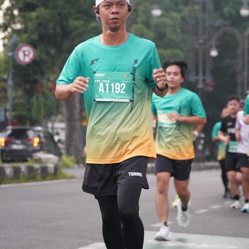 Race photo from BAUR RUN 2025