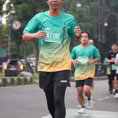 Race photo from BAUR RUN 2025
