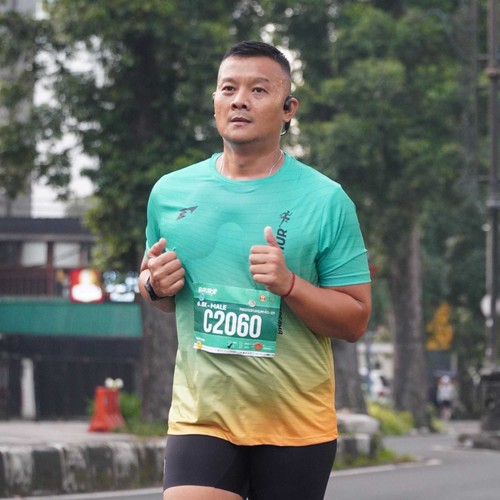 Race photo from BAUR RUN 2025