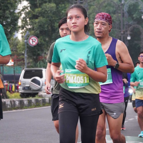 Race photo from BAUR RUN 2025