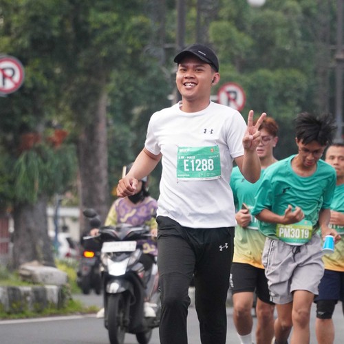 Race photo from BAUR RUN 2025