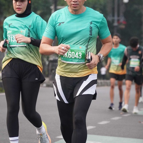 Race photo from BAUR RUN 2025