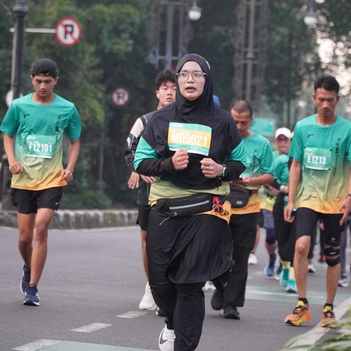 Race photo from BAUR RUN 2025