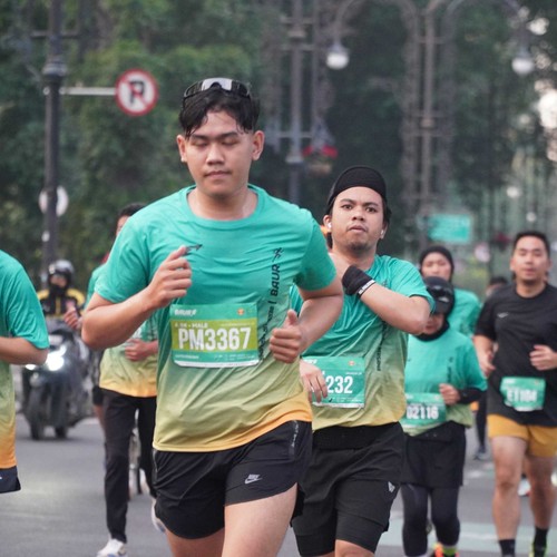 Race photo from BAUR RUN 2025