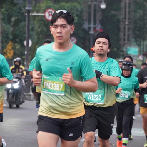 Race photo from BAUR RUN 2025