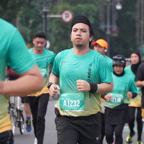 Race photo from BAUR RUN 2025