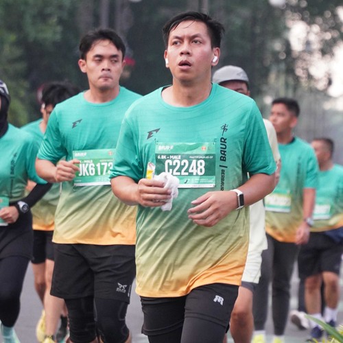 Race photo from BAUR RUN 2025