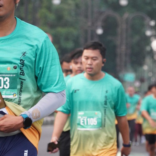 Race photo from BAUR RUN 2025