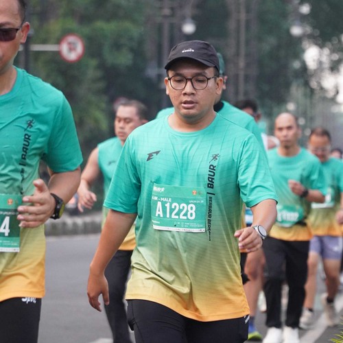 Race photo from BAUR RUN 2025