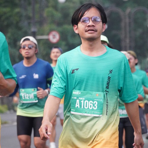 Race photo from BAUR RUN 2025