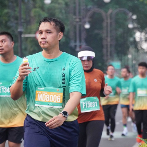 Race photo from BAUR RUN 2025