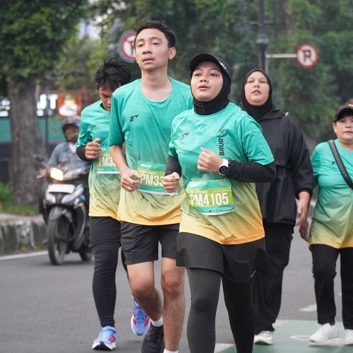 Race photo from BAUR RUN 2025