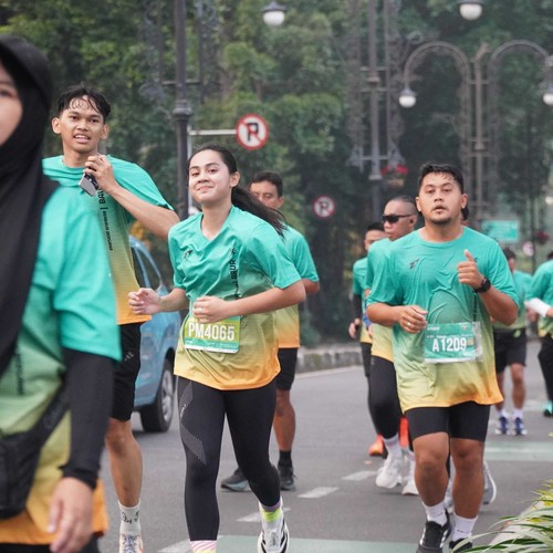 Race photo from BAUR RUN 2025