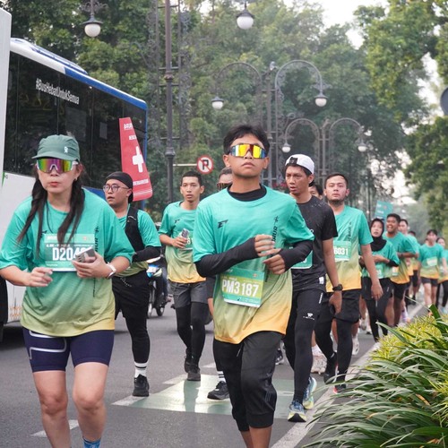 Race photo from BAUR RUN 2025