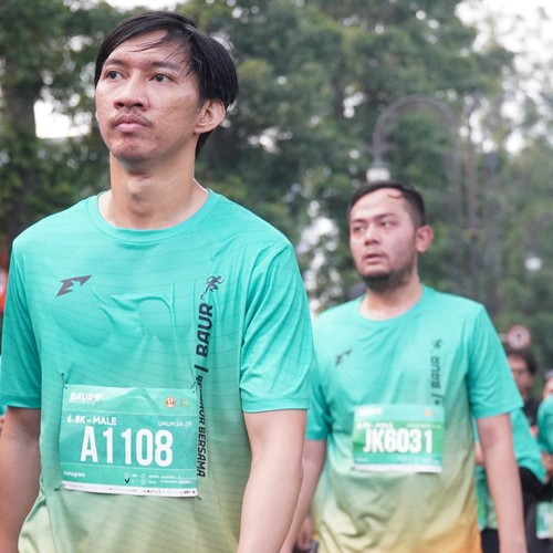Race photo from BAUR RUN 2025