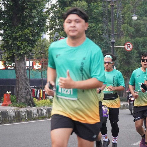 Race photo from BAUR RUN 2025