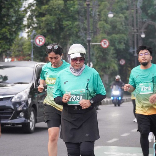 Race photo from BAUR RUN 2025