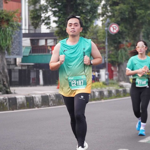 Race photo from BAUR RUN 2025