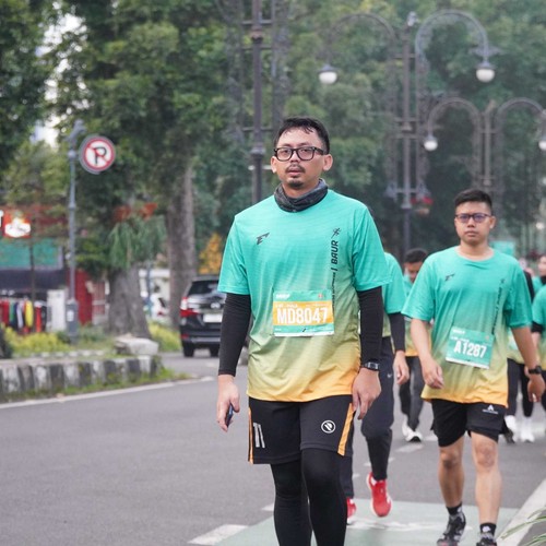 Race photo from BAUR RUN 2025