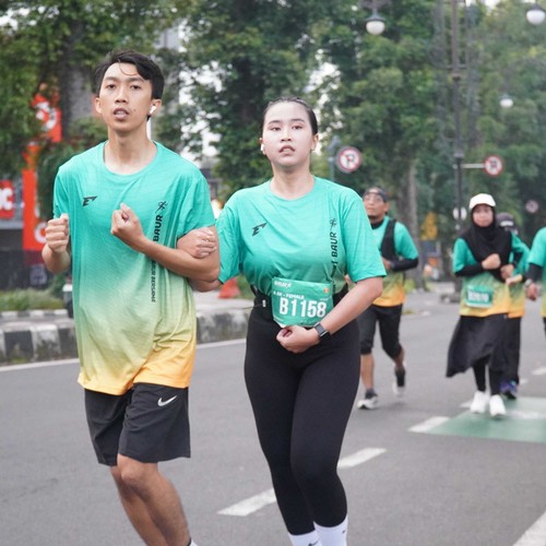 Race photo from BAUR RUN 2025