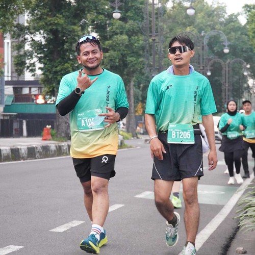 Race photo from BAUR RUN 2025
