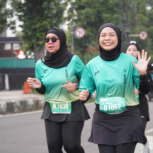 Race photo from BAUR RUN 2025