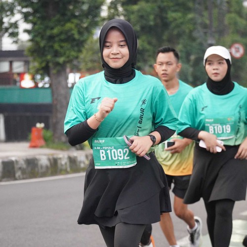 Race photo from BAUR RUN 2025