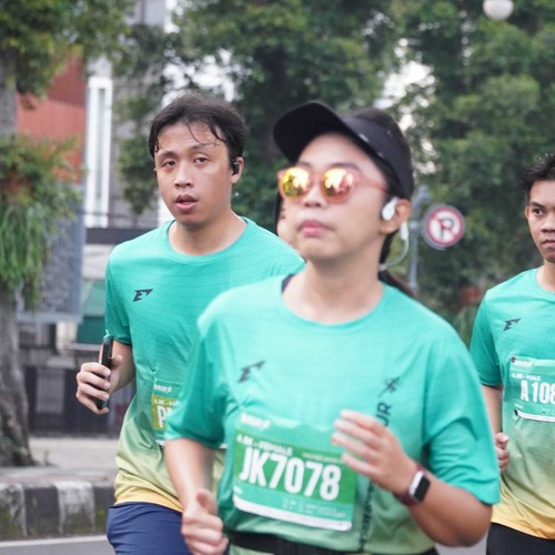 Race photo from BAUR RUN 2025