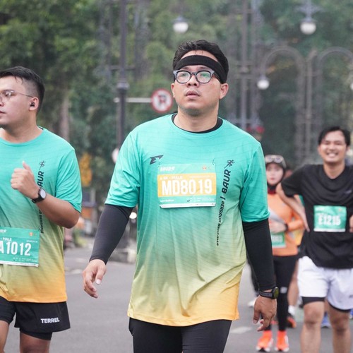 Race photo from BAUR RUN 2025