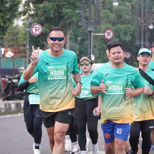 Race photo from BAUR RUN 2025