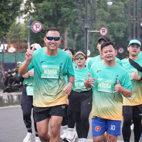 Race photo from BAUR RUN 2025