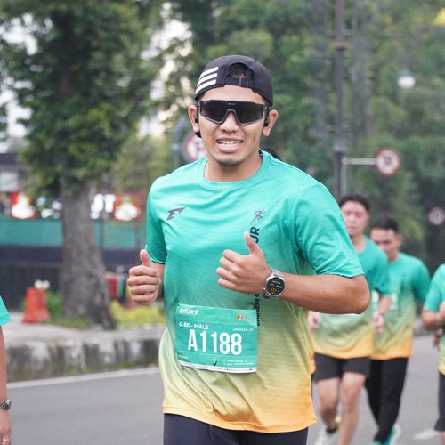 Race photo from BAUR RUN 2025