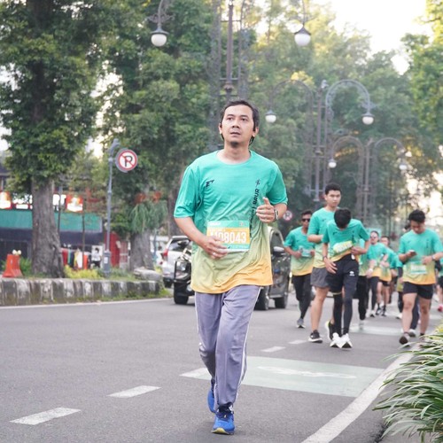 Race photo from BAUR RUN 2025