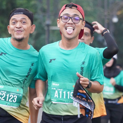 Race photo from BAUR RUN 2025