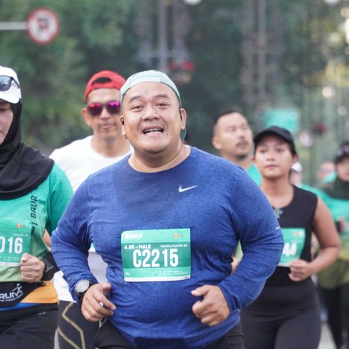 Race photo from BAUR RUN 2025
