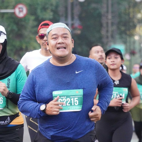 Race photo from BAUR RUN 2025